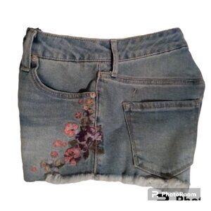 Mossimo flower embroidered booty shorts sz 00/24